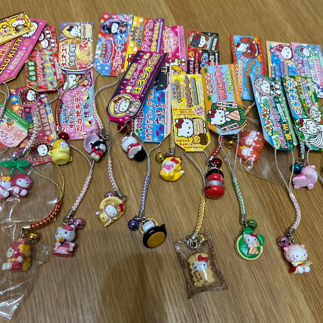 ハローキティ根付け26個セット２つはオマケ