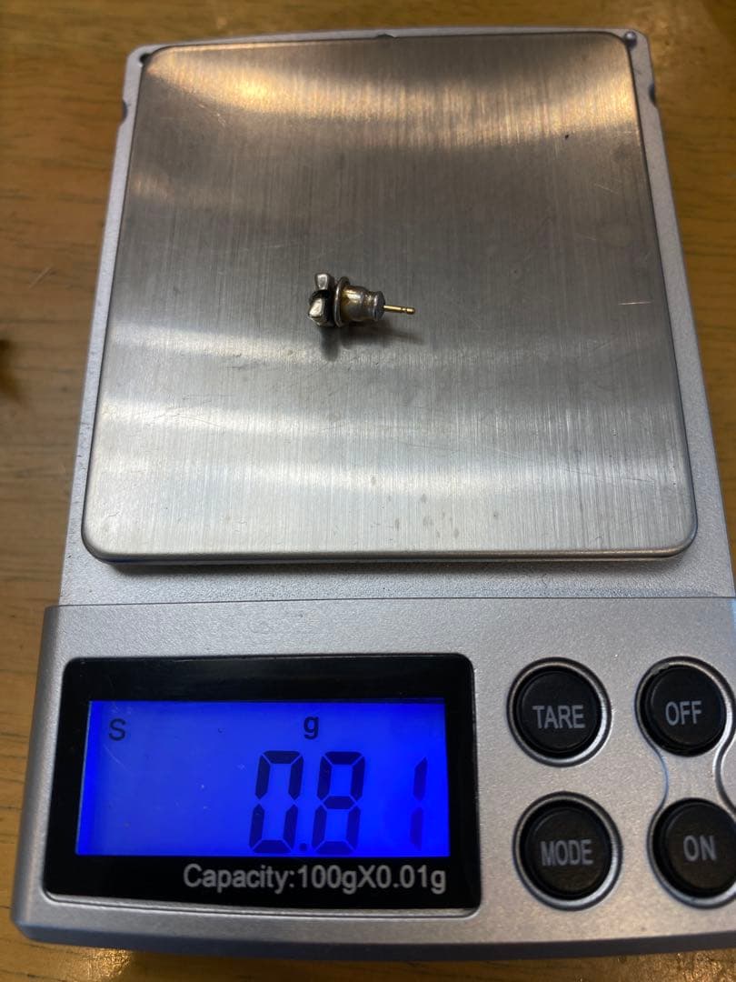 ビルウォールレザー　スカル、Cクロスピアス　2点セットで