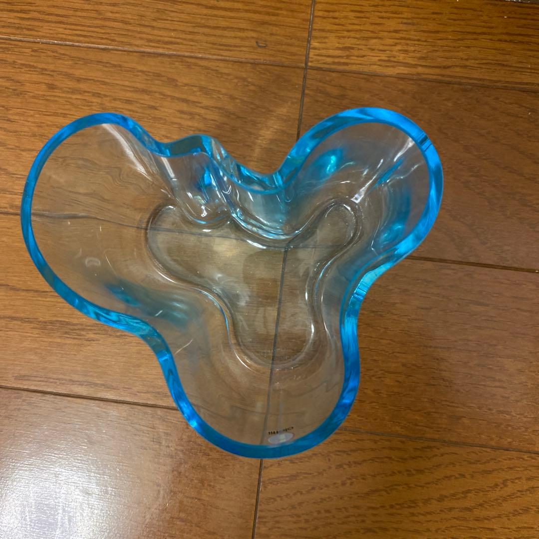  波状デザイン 花瓶 透明青