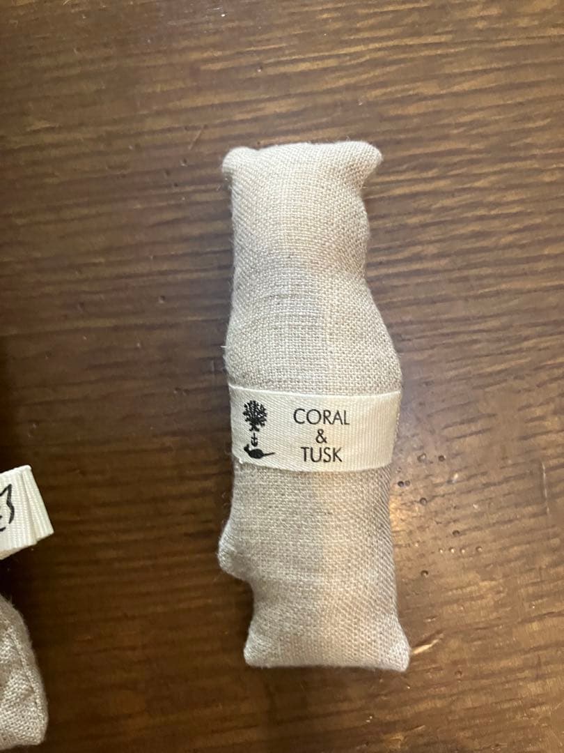 コーラル&タスク 猫村さん 小さなピローのポケットハウス 新品