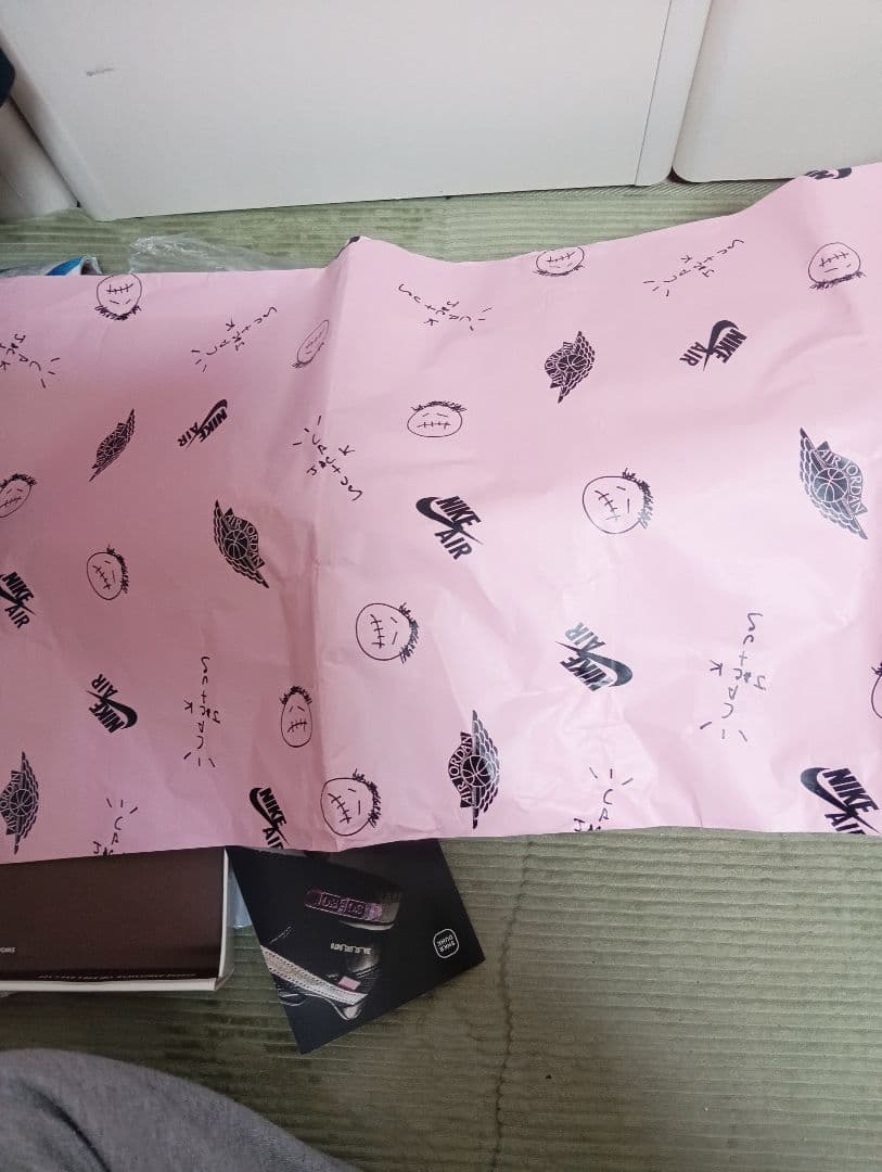 トラヴィススコット　ベルベットブラウン