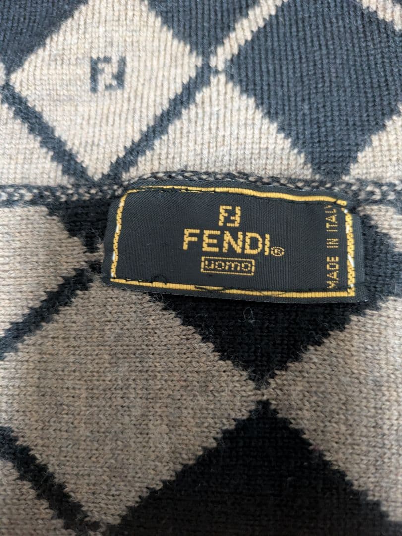 大判ニット暖かいFENDI ダイヤモンドパターン マフラー