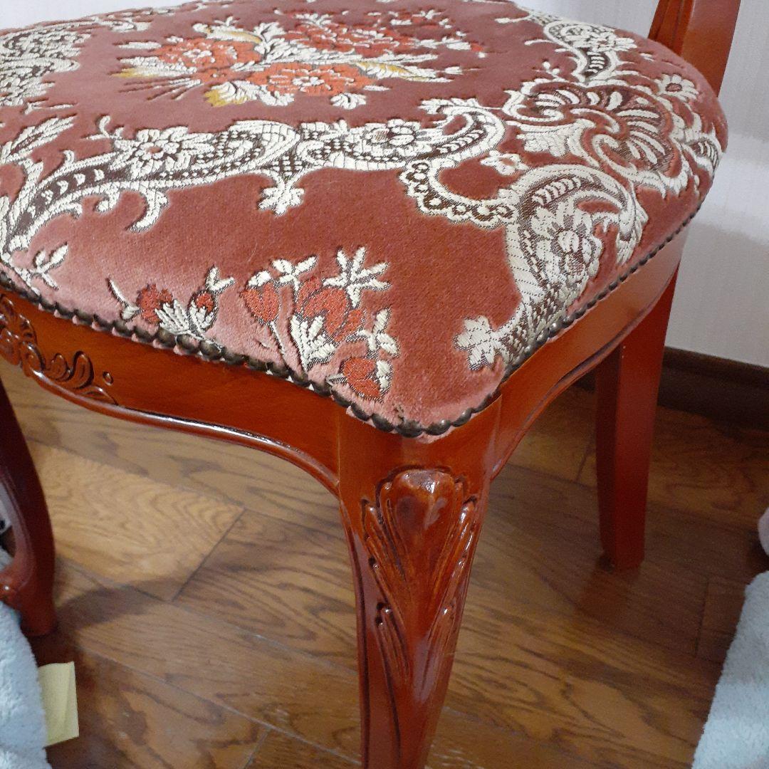 クワラ☆ロココ調☆猫足椅子☆赤色系☆ダイニング☆インテリア