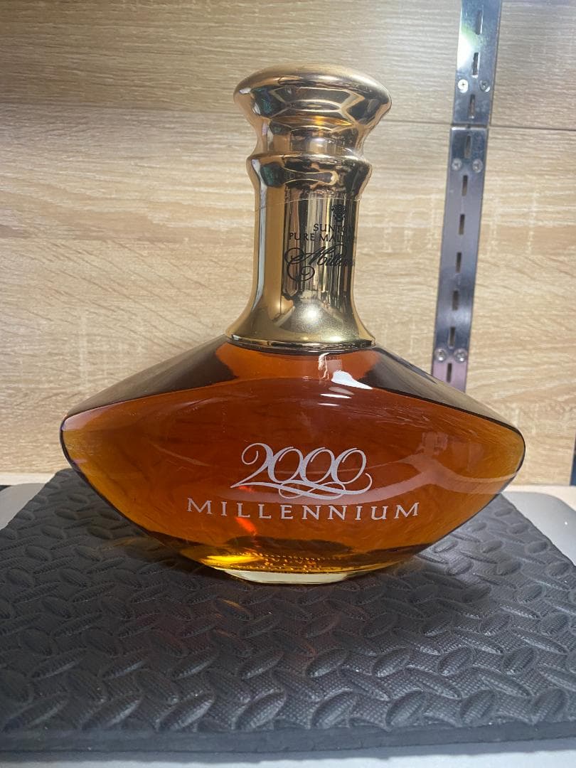 未開栓 SUNTORY ピュアモルトウイスキー ミレニアム 2000 43%