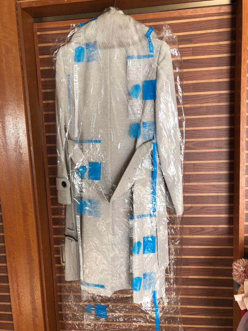 ぺんたろうBurberry バーバリー　グレー　ロングコートラビットファー