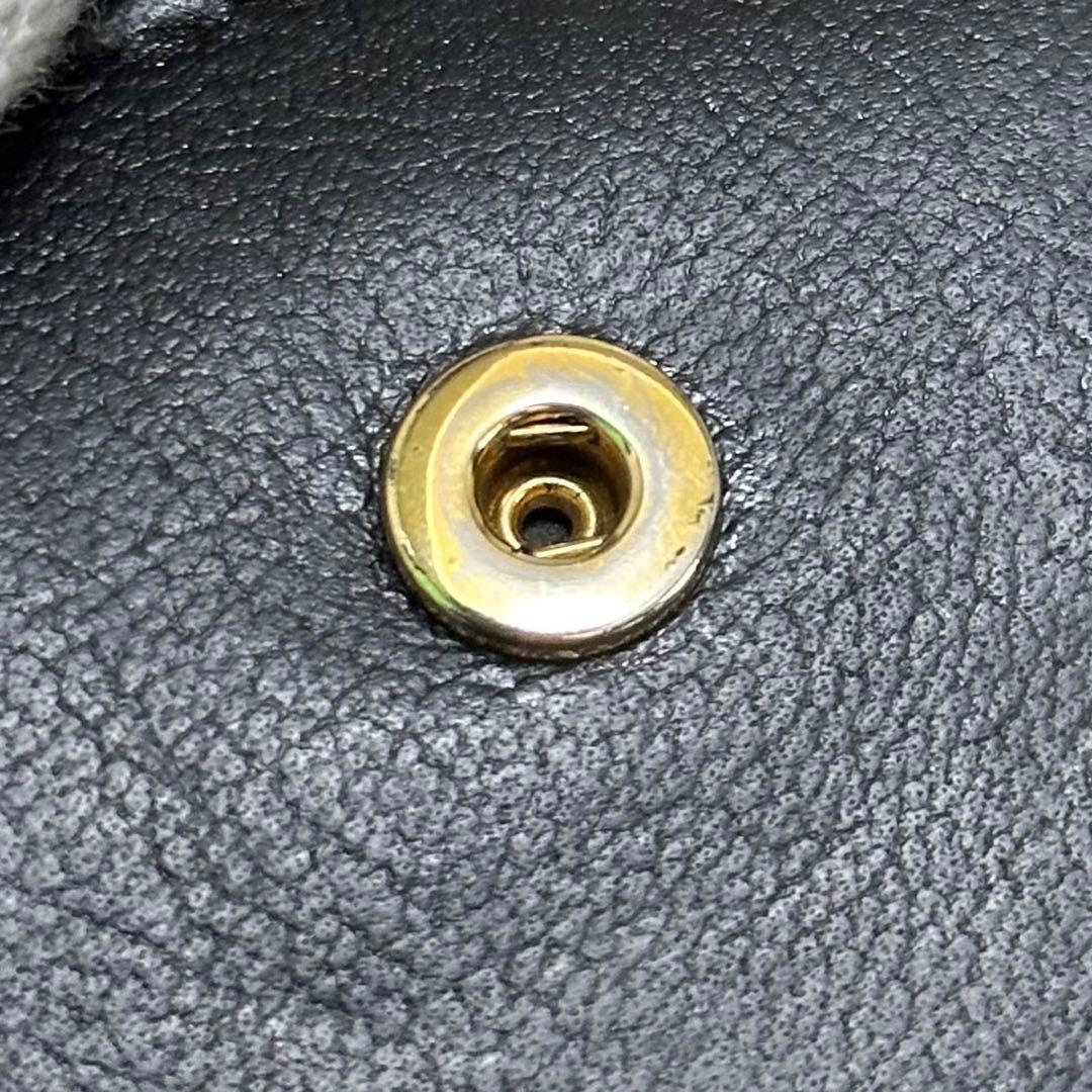 Yves Saint Laurent 折り財布　カサンドラ　ラウンドファスナー