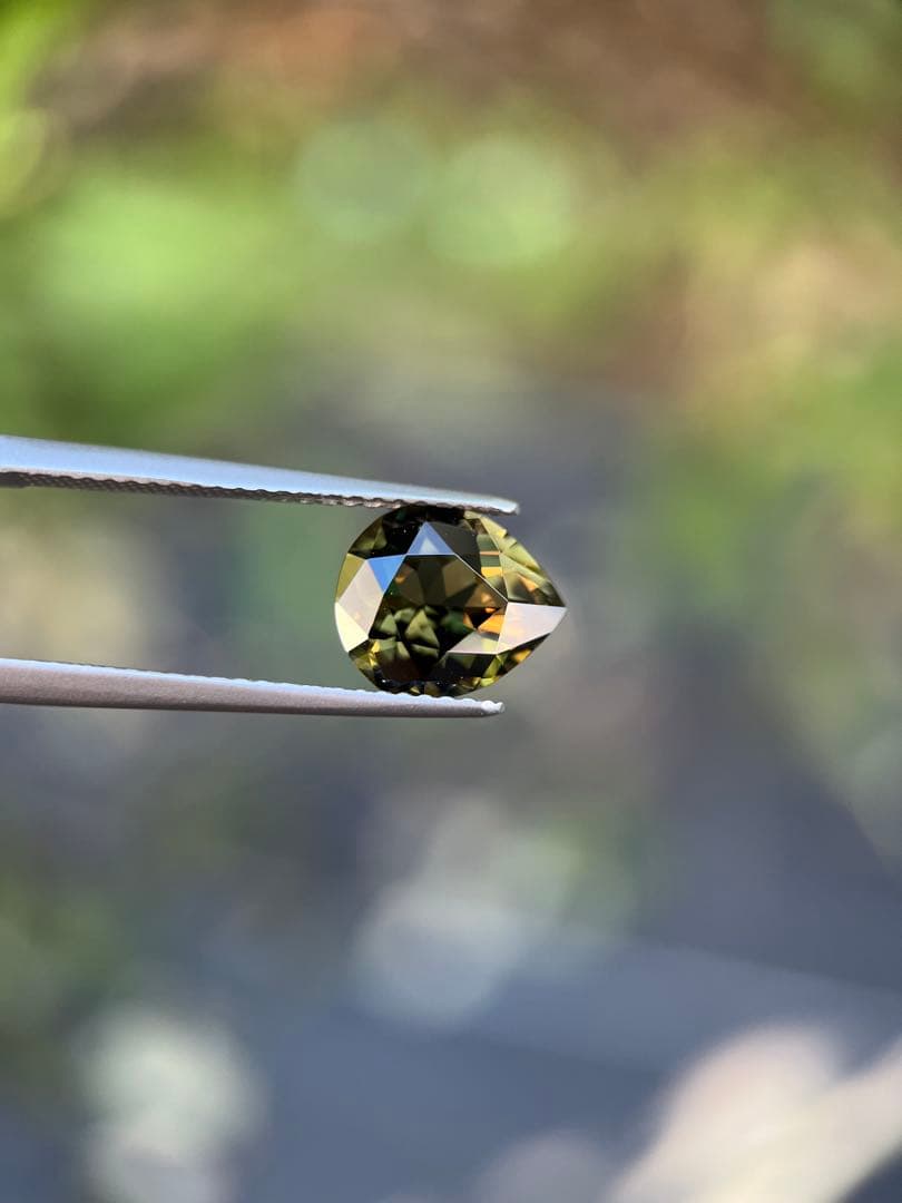 ソー付非加熱コーネルピンルース2.15ct Natural konerupine