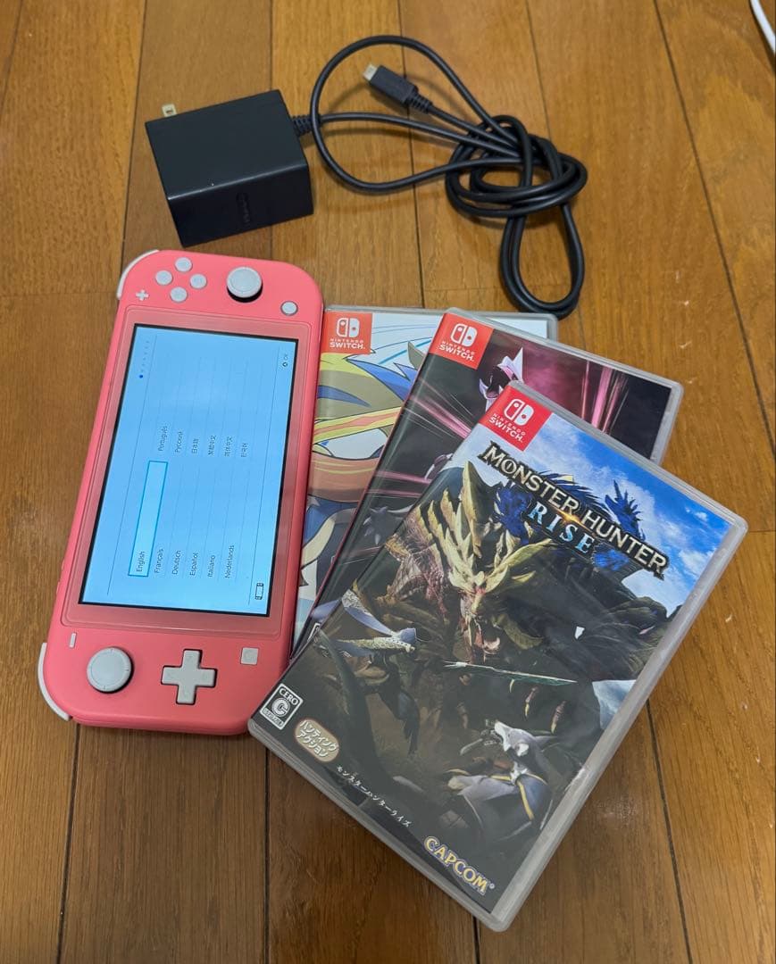 Nintendo Switch Lite 本体 ピンク + ソフト3本