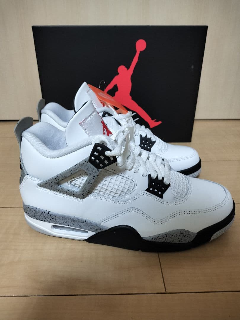 新品未使用　26cmエアジョーダン　4レトロ　ホワイトセメント　NIKE