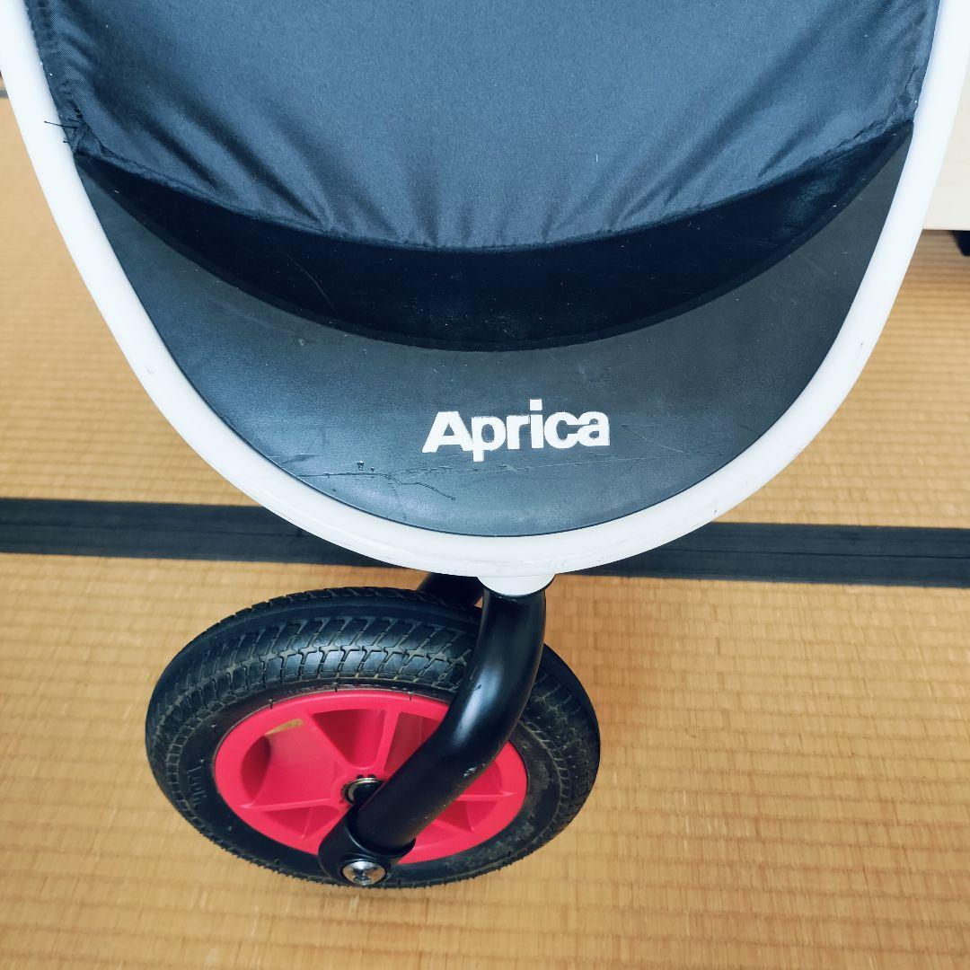 【familiar×アップリカ】スムーヴ　プレミアムスムーヴ　ベビーカー　三輪