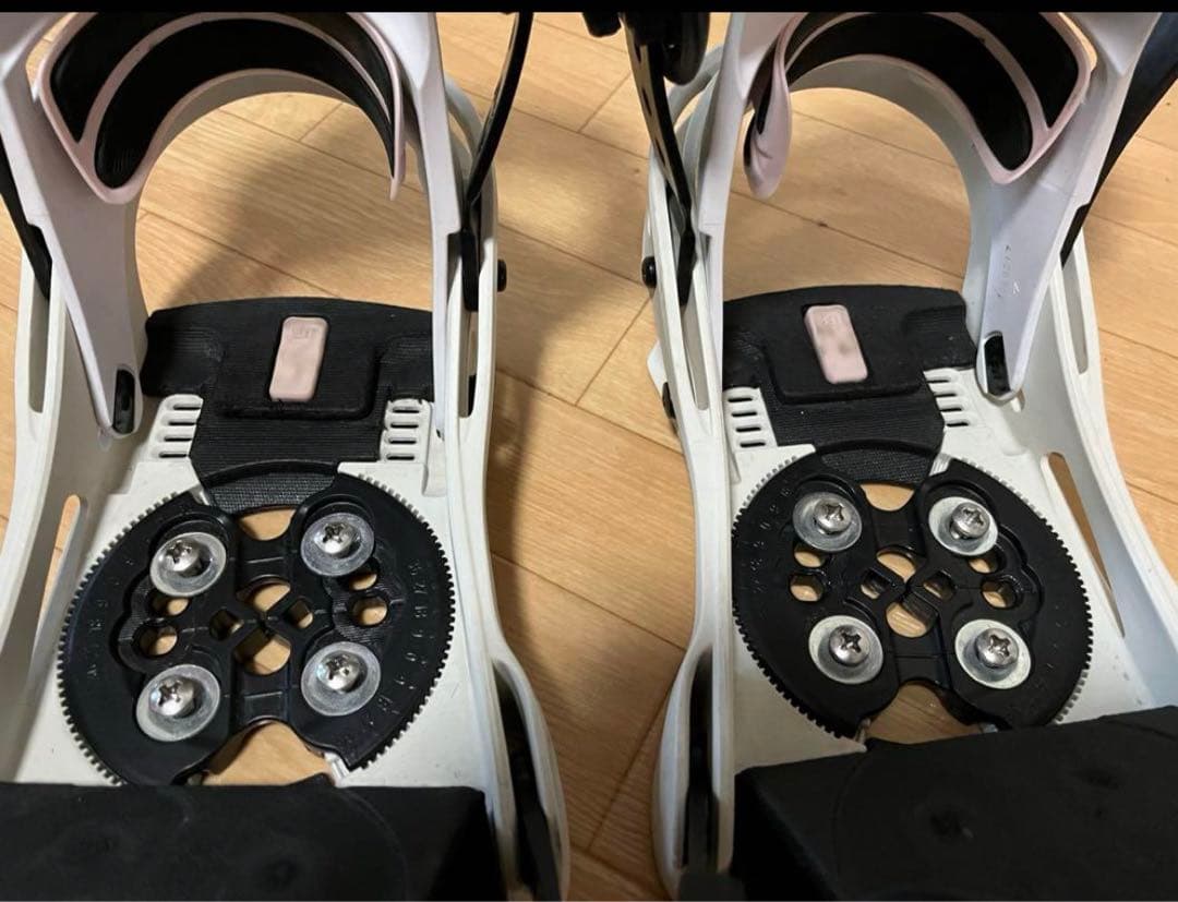 BURTON Cartel X (Sサイズ)