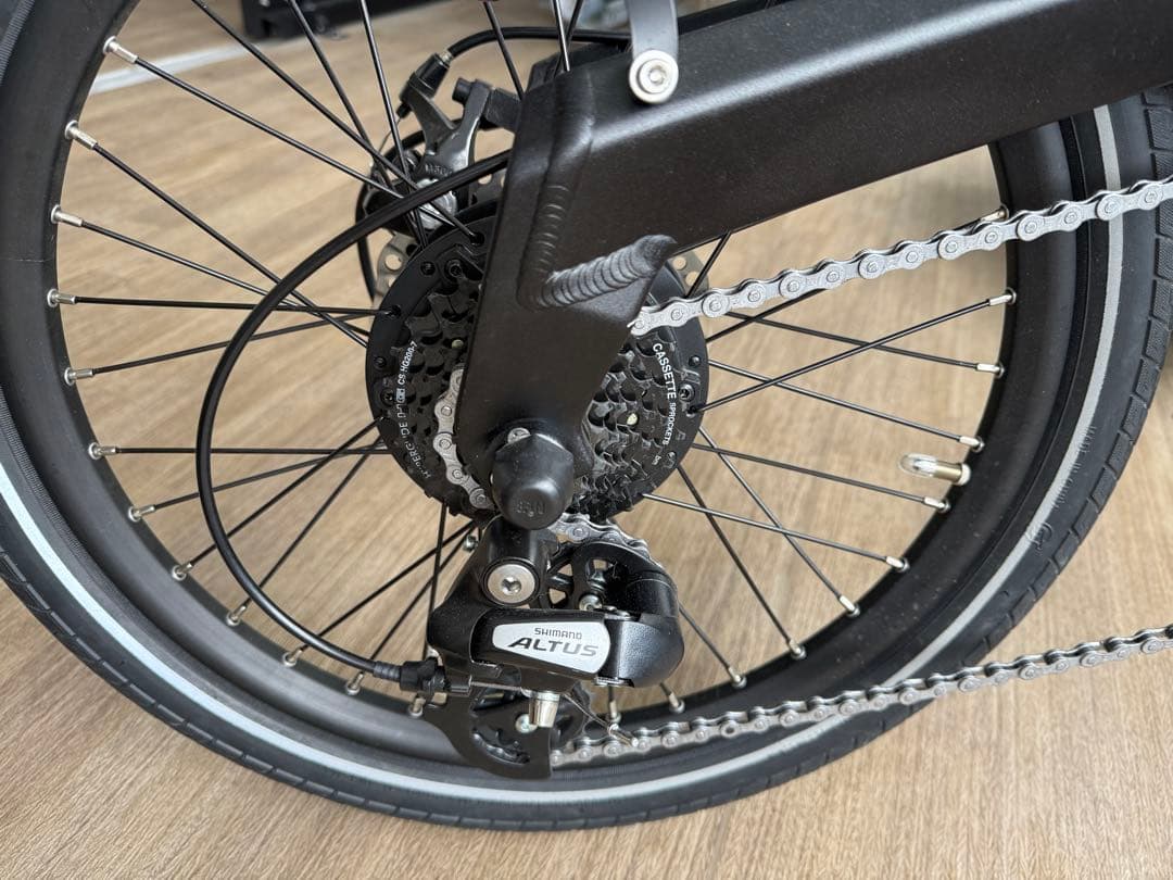 BESV ベスビー　PSA1 美品 ブラック　カゴ付き