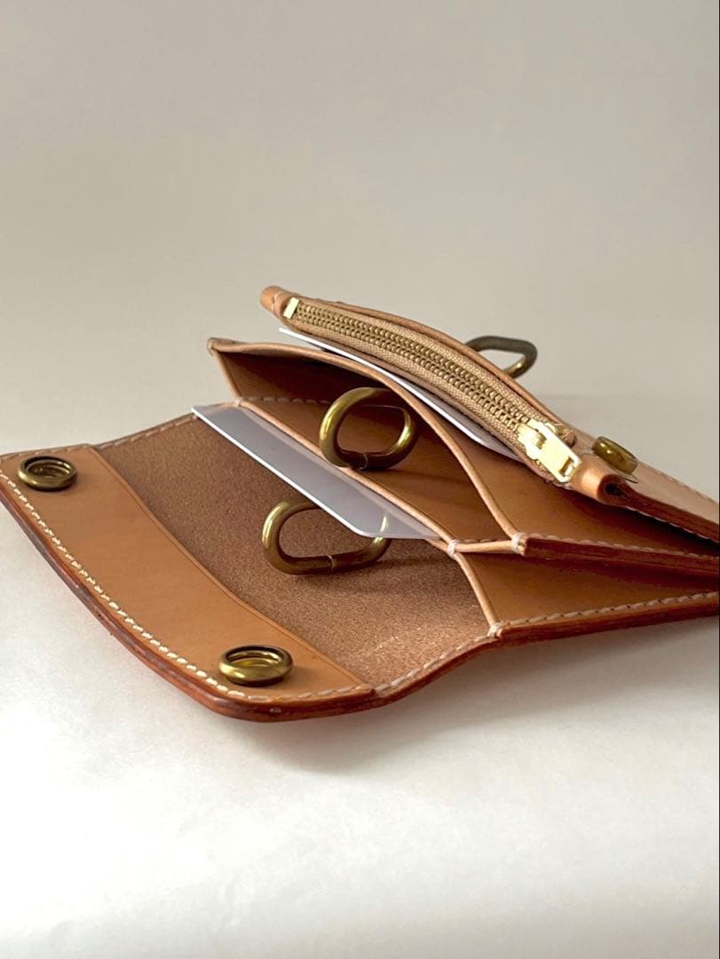 ミドルトラッカーウォレット｜三層タイプ｜本革（牛革）ヌメ革 × 手縫い×真鍮金具