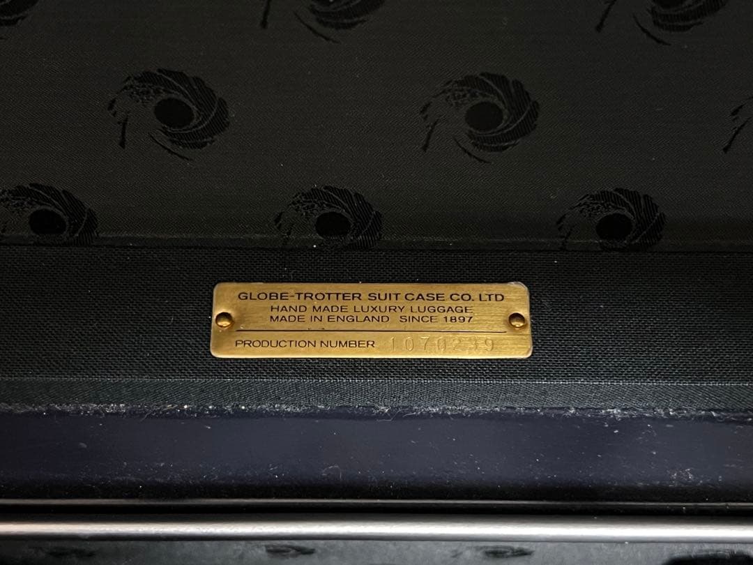 【希少】グローブトロッター SPECTRE 007 キャリーオン