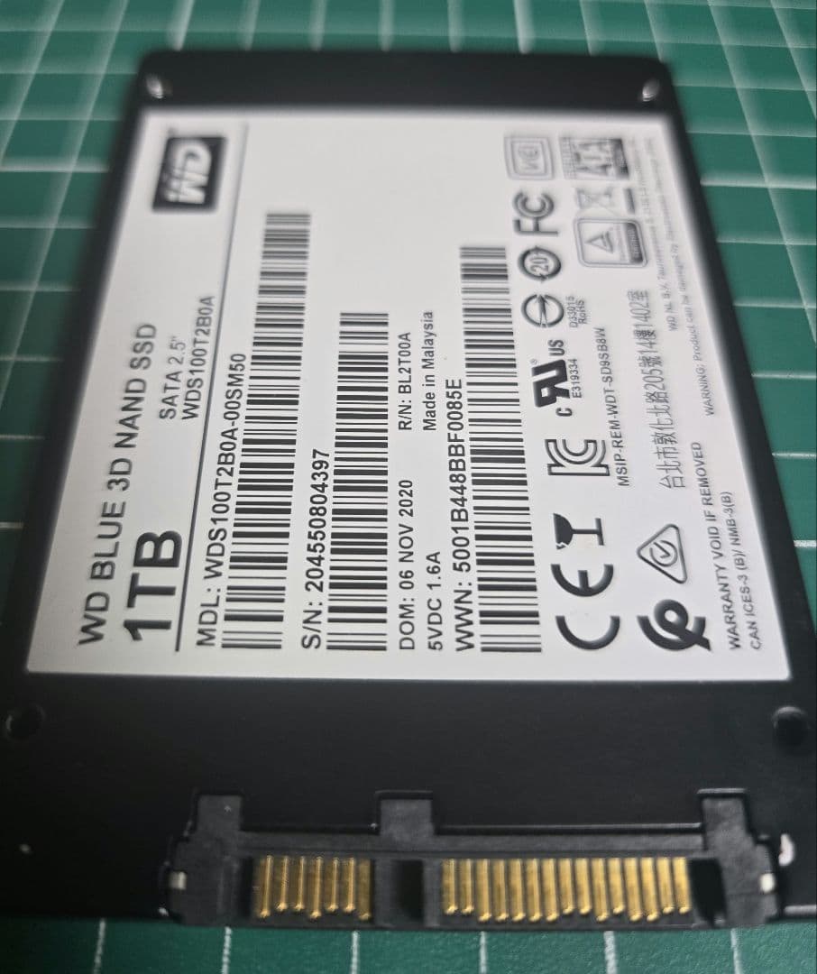 内蔵型SSD WD Blue 1TB SATA SSD WDS100T2B0A