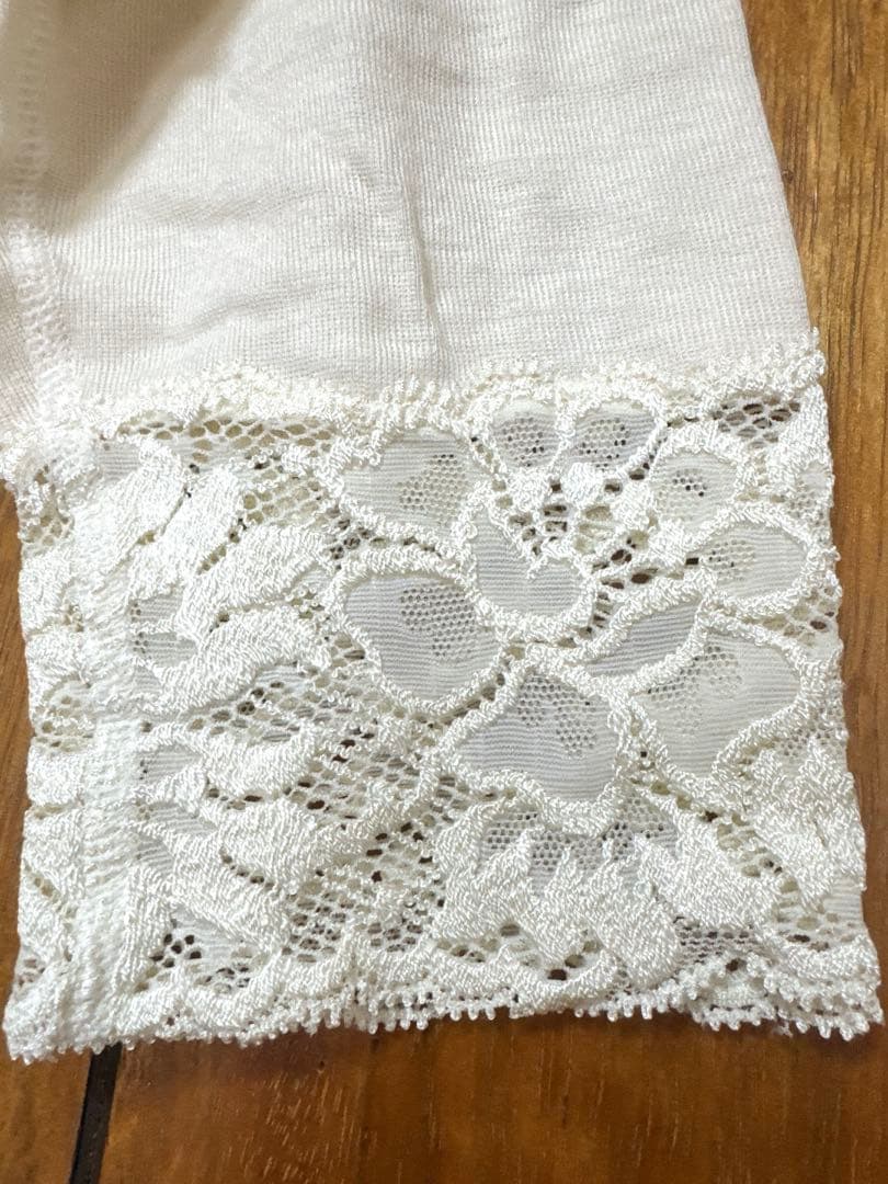 ⭐️専用⭐️MEDIMAレース付 8分袖スリーマLサイズ シルク／アンゴラ 肌着