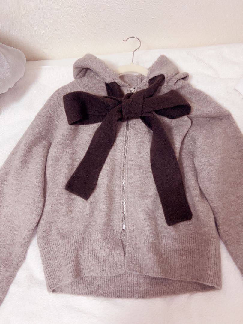 ZARA フード付きタイベルトニットガーディガン