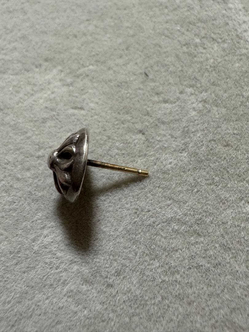 Chrom hearts クロムハーツ クロスボールスタッドピアス