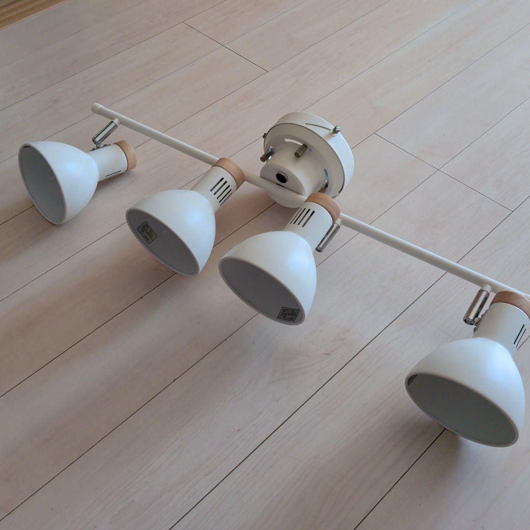 ホワイト 4灯シーリングライト 木目