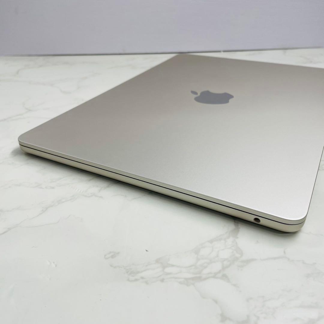 美品 MacBook Air 2022 M2 8GB 256GB WW7987