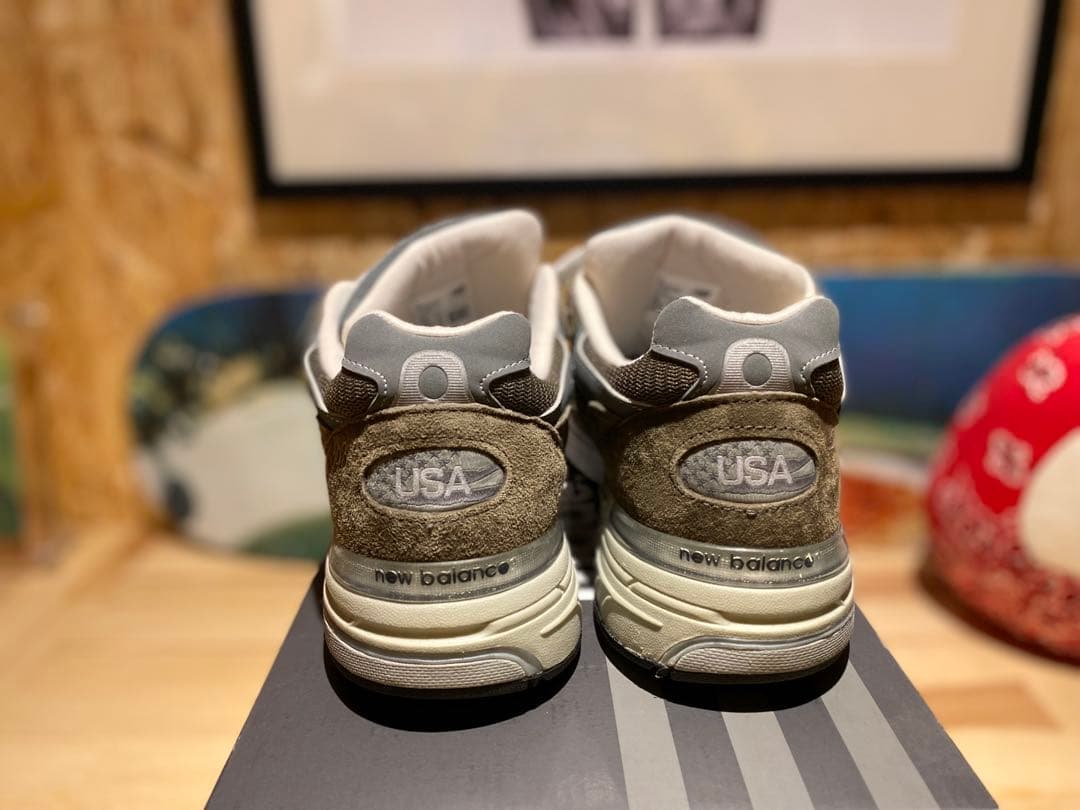 靴 NEW BALANCE MR993MG