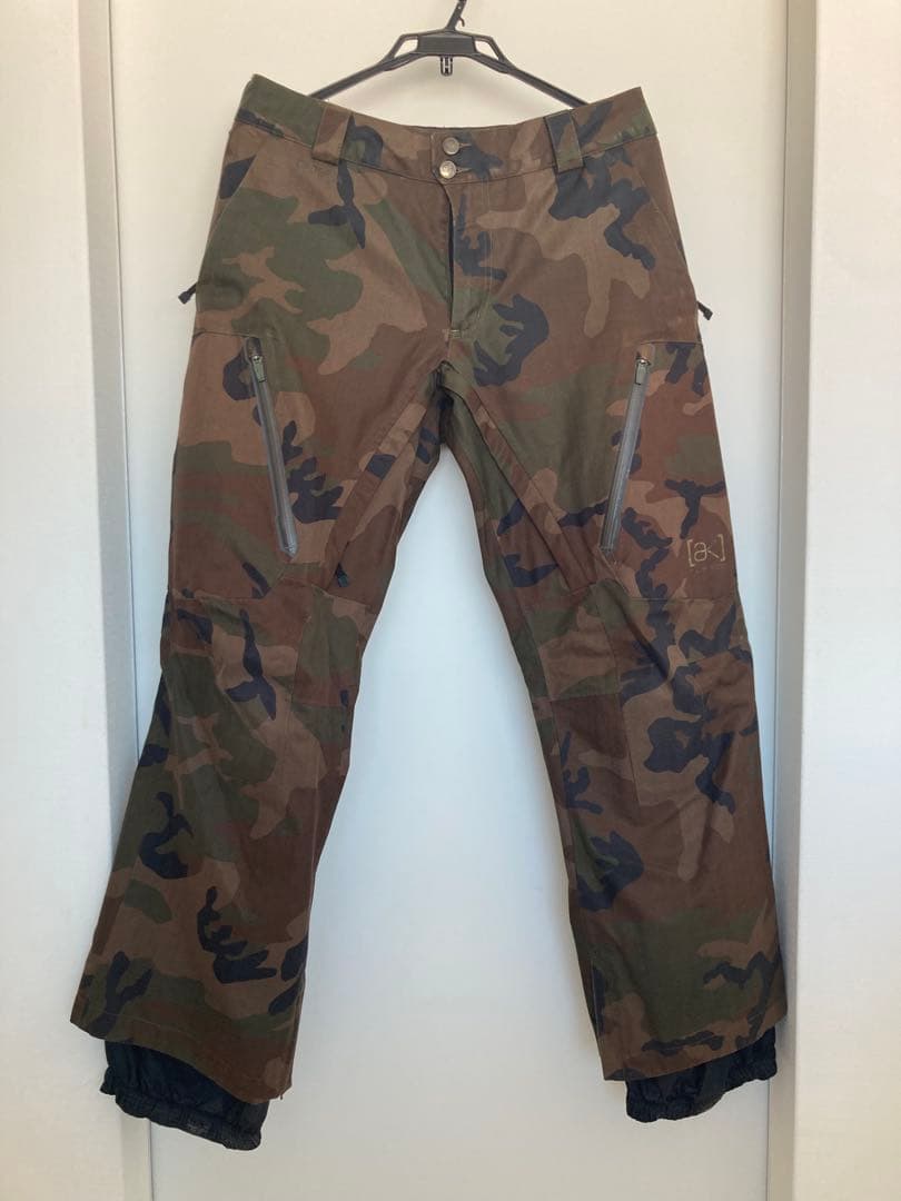 Burton AK上下セットMサイズ
