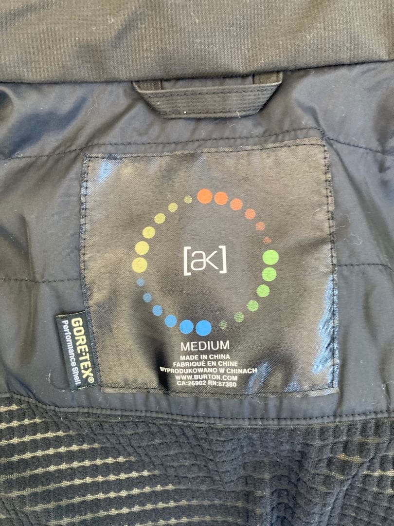 Burton AK上下セットMサイズ