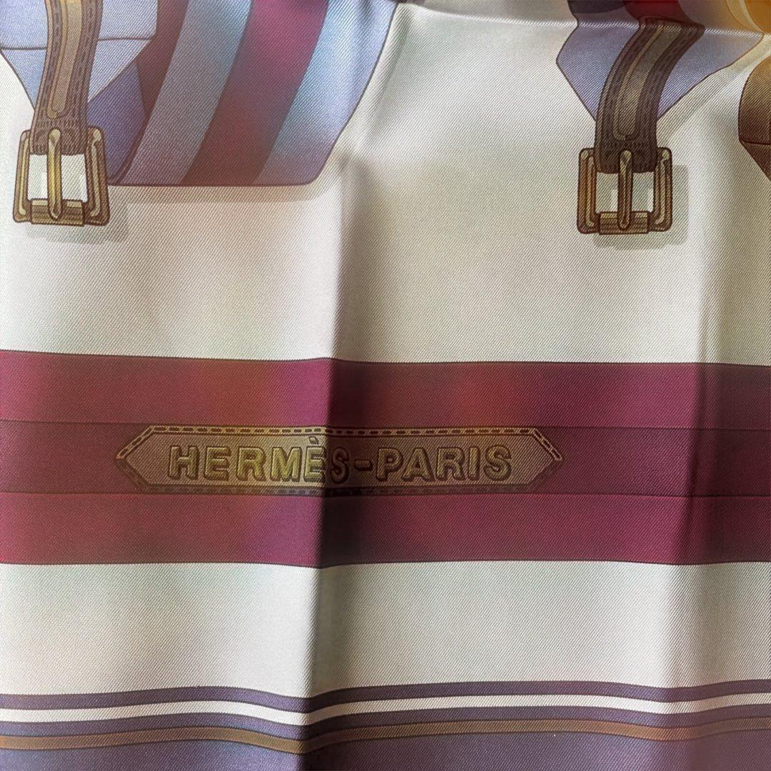 HERMES エルメス　未使用　ベルトのようなデザインスカーフ