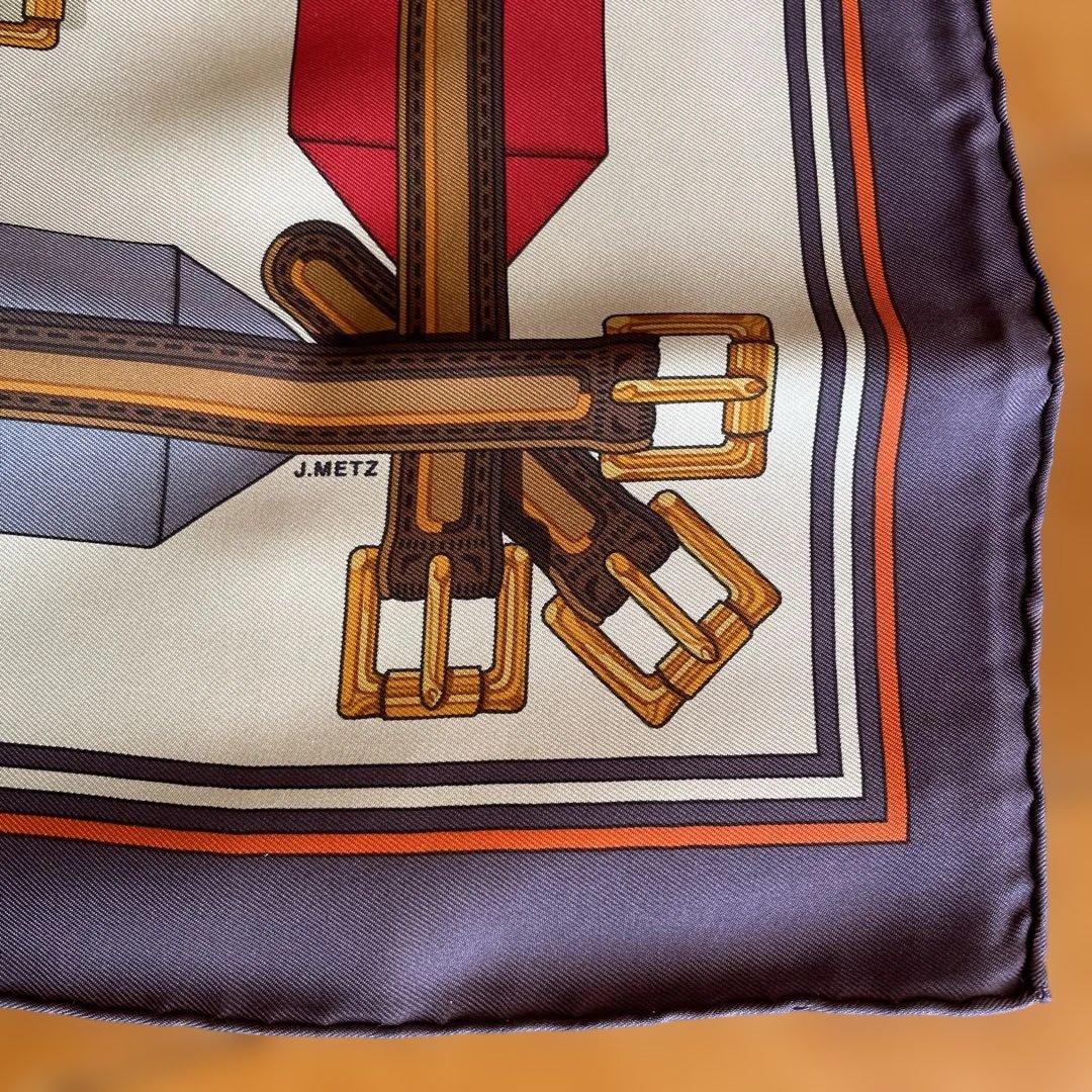 HERMES エルメス　未使用　ベルトのようなデザインスカーフ
