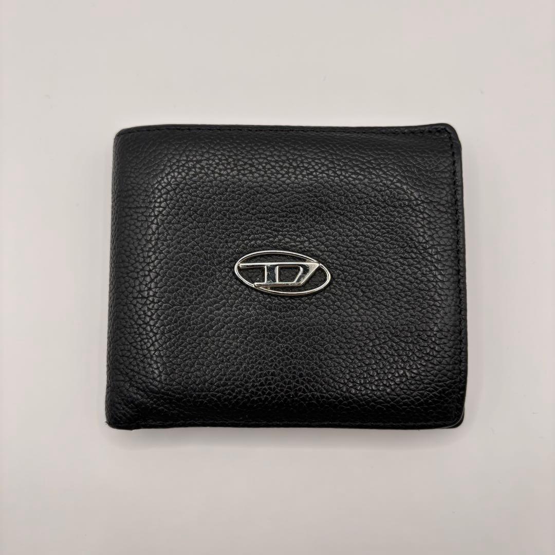 DIESEL 二つ折り財布　レザー　ブラック　X08844 Dロゴ　財布　革　黒