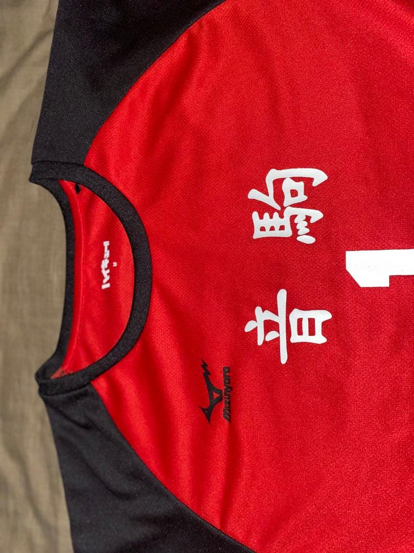 Tシャツ　赤黒1番ハイキュー！！音駒　古着