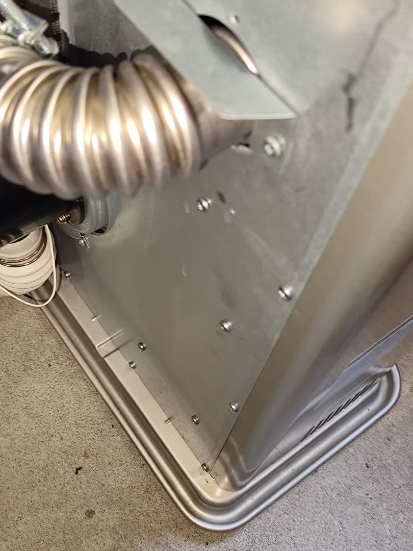 し*ぽ様 サンポット FF式石油ストーブ FFR-562SX-S2｜2011年製