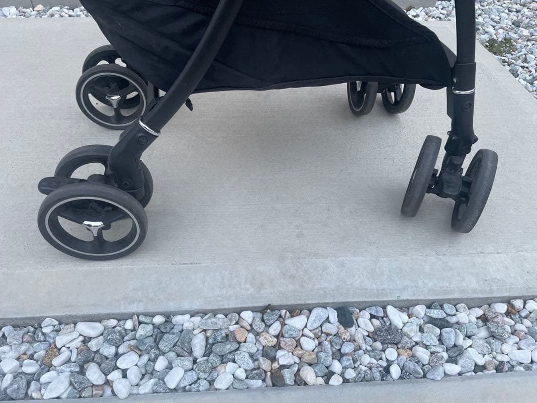 Aprica ラクーナクッションフリー ベビーカー ネイビー レザー　価格交渉可