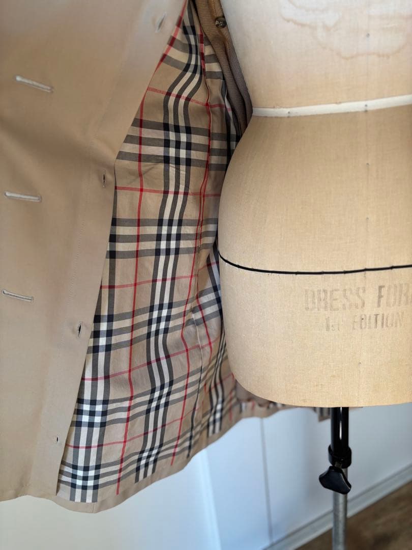 【本物・未使用】バーバリー BURBERRYハニーベージュトレンチコート