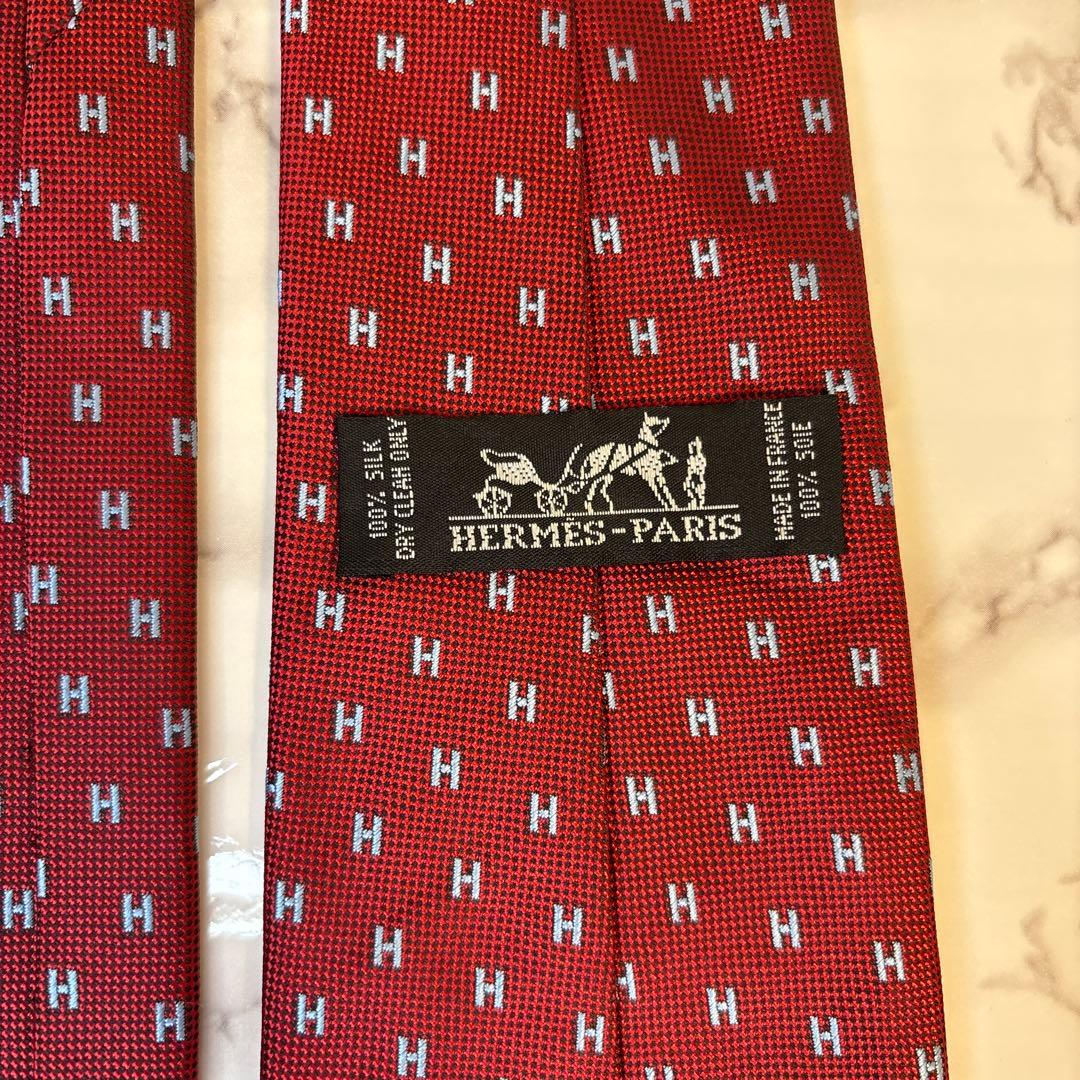 【極美品✨】HERMES ネクタイ　レッド　赤　ファソネ　H柄　ブルー　青色