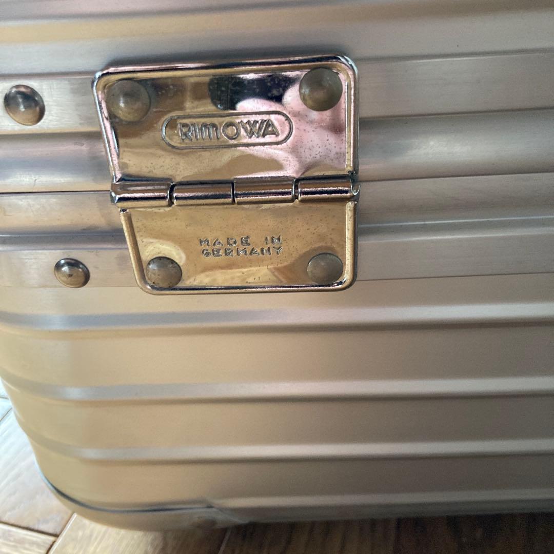 RIMOWA ビューティーケース　リモワビューティーケース　トパーズ