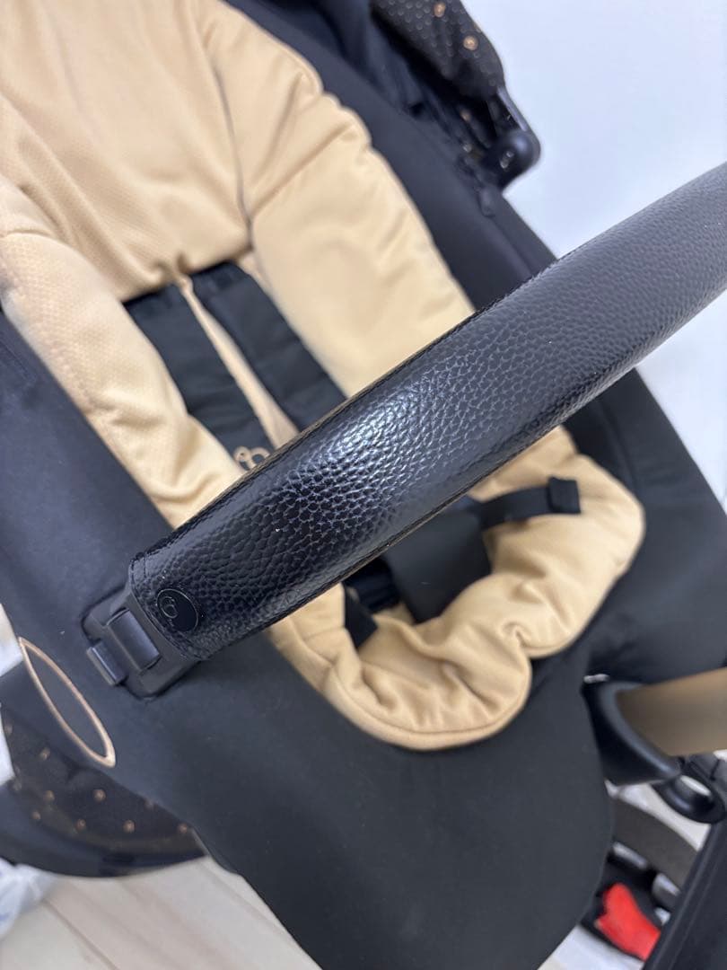 【アンスリウム】STOKKE⭐︎ストッケエクスプローリーX ベビーカー