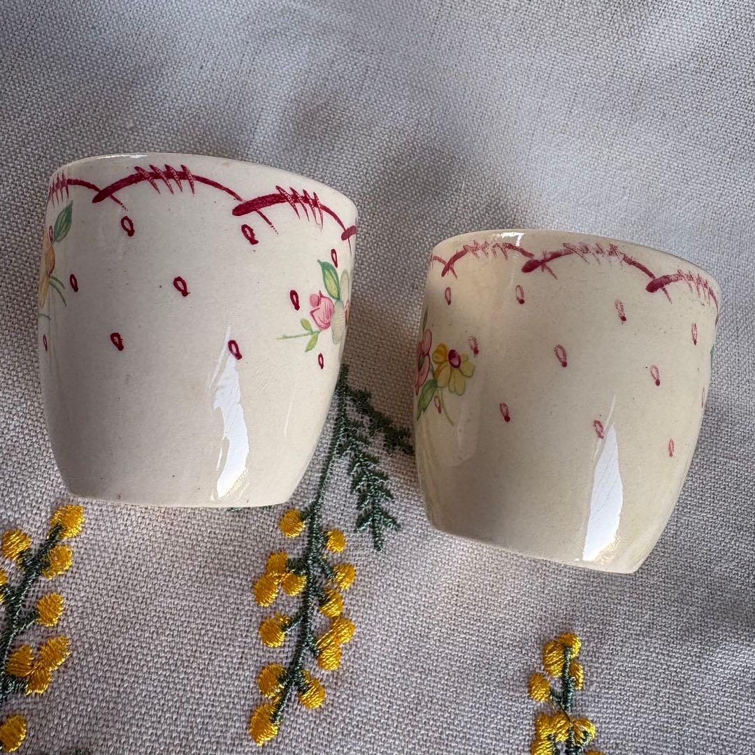 032 スージークーパー　プランタン小花　エッグカップ　2個セット　レッド　赤