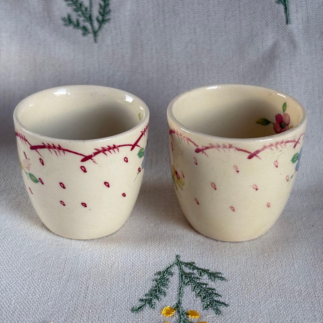 032 スージークーパー　プランタン小花　エッグカップ　2個セット　レッド　赤