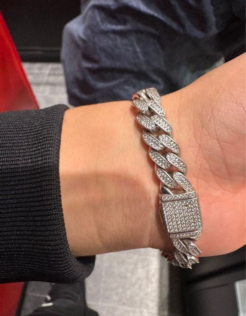 は*う様 AVALANCHE ブレスレット ネックレス ジルコニア素材