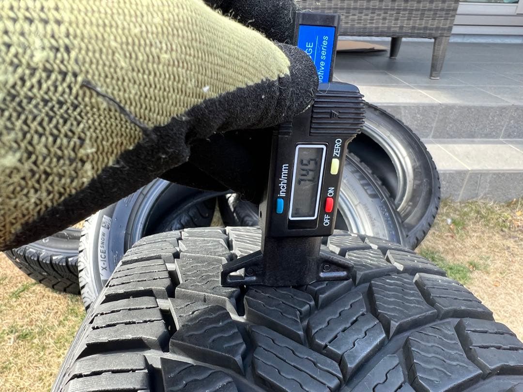 美品◆2023年◆バリ山195/60R16ミシュランX-ICEスタッドレス4本②