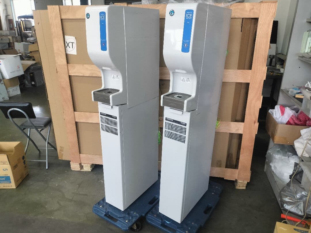 製氷機　ホシザキ　シャトルアイスディスペンサー　ＤＳＭ－１３ＤＴ　２台セット