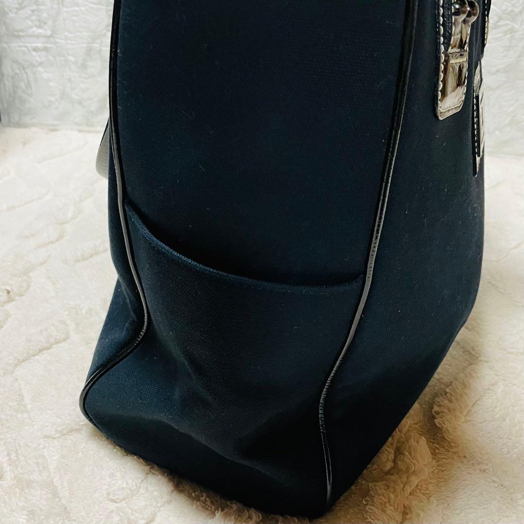 美品 バーバリー メタルホースロゴ キャンバストート A4対応 大容量