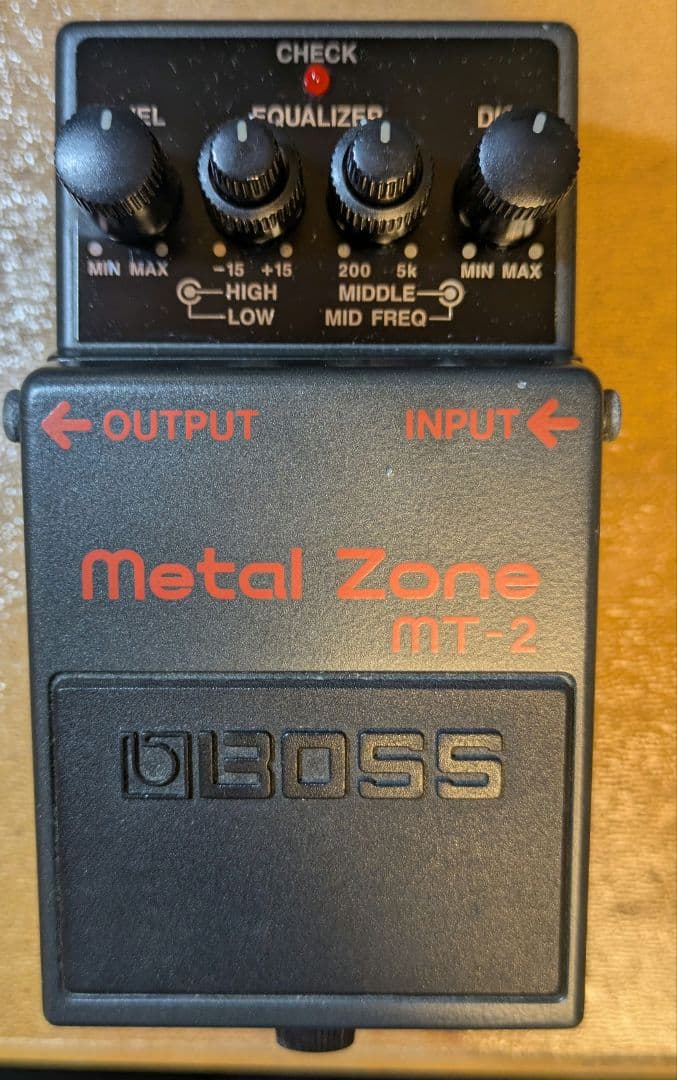BOSS MT-2 l Zone ギターエフェクター