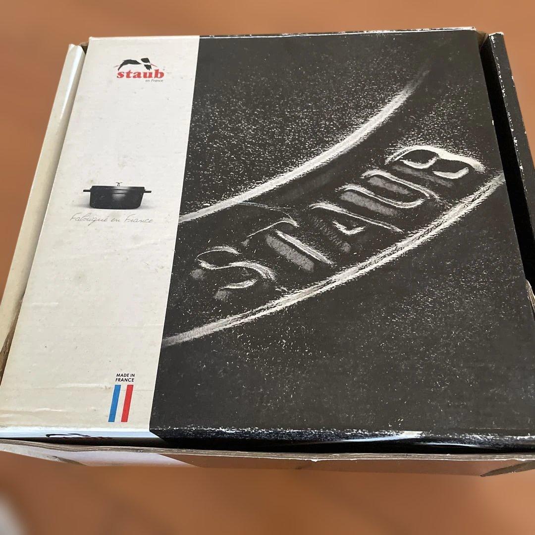 【新品】STAUB ストウブ ラ・ココット デ ゴハン 赤　未使用