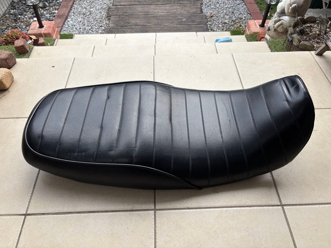 プ*ー様 GSX1400 ラフアンドロード　シート