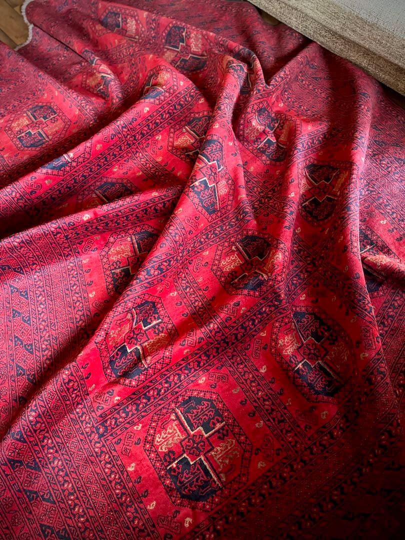 トライバルラグ　ヴィンテージラグ　トルクメン　エルサリ　プリミティブアート　美品