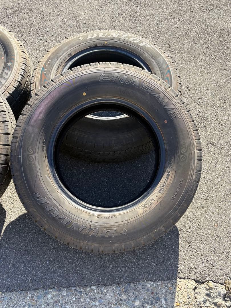 ハイエース用　DUNLOP ENASAVE 15インチタイヤ　4本セット