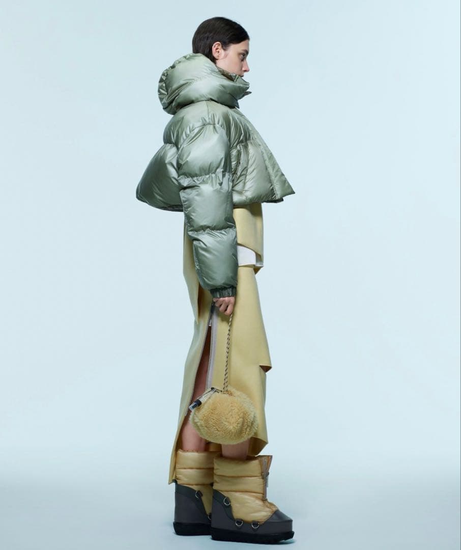 sacai / ショート丈ダウンジャケット