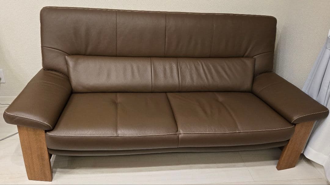 カリモクの本革ソファ　　たのめる便送料込み！